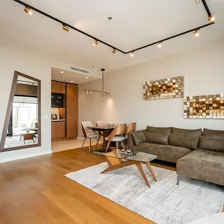 Star West Luxury דירה בלגרד