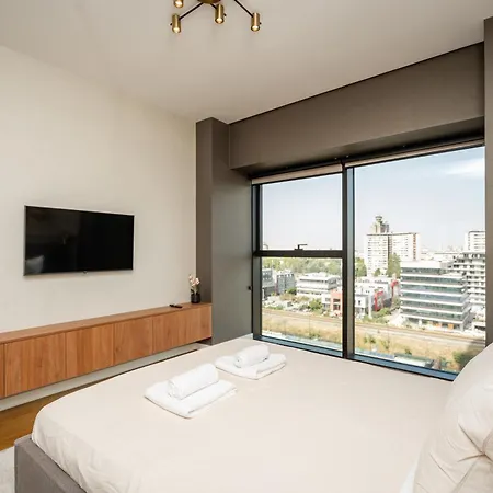 Star West Luxury דירה