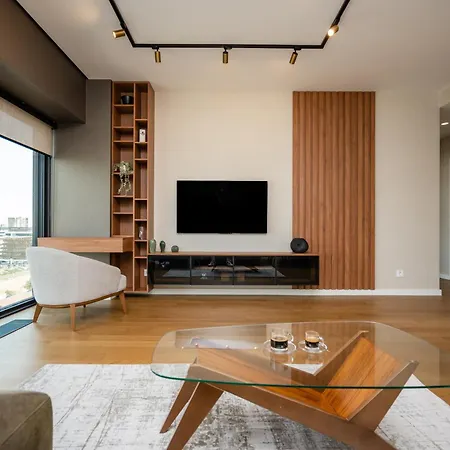 Star West Luxury شقة *