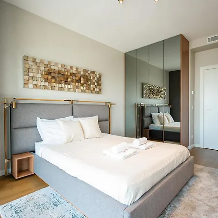 Star West Luxury * بلغراد