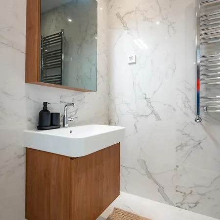 Star West Luxury דירה *